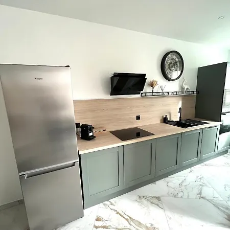 Holiday home Maison Bien-etre Balneo Et Sauna Cosy Et Chaleureux