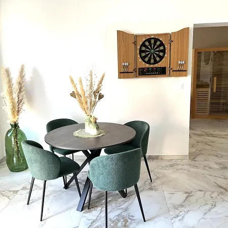 Maison Bien-etre Balneo Et Sauna Cosy Et Chaleureux Holiday home *