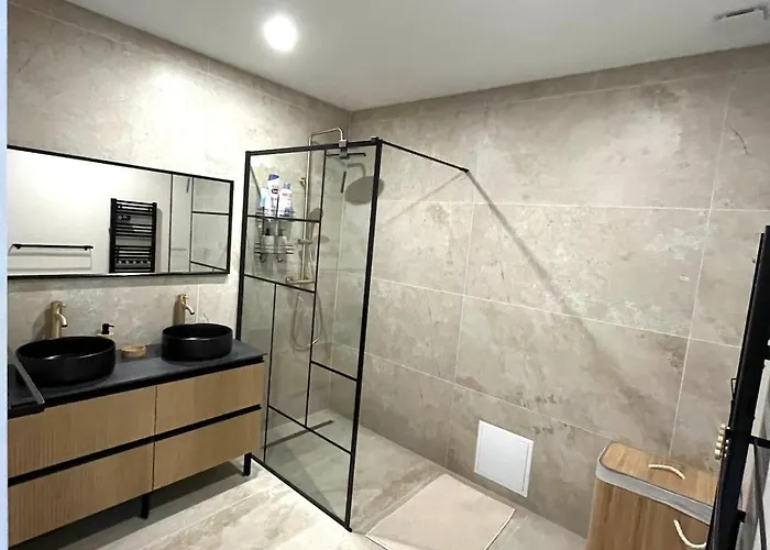 Nyaraló Maison Bien-etre Balneo Et Sauna Cosy Et Chaleureux Châlons-en-Champagne