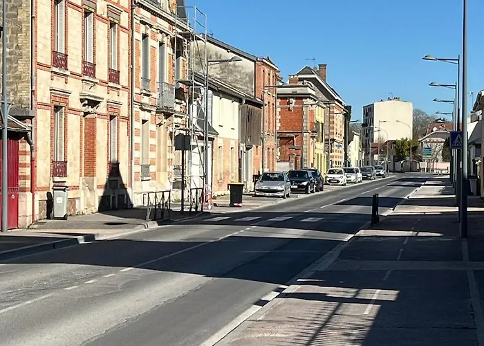 Maison Bien-etre Balneo Et Sauna Cosy Et Chaleureux Nyaraló Châlons-en-Champagne